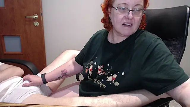 JoannaAndNeighbour online show from December 30, 3:46 pm