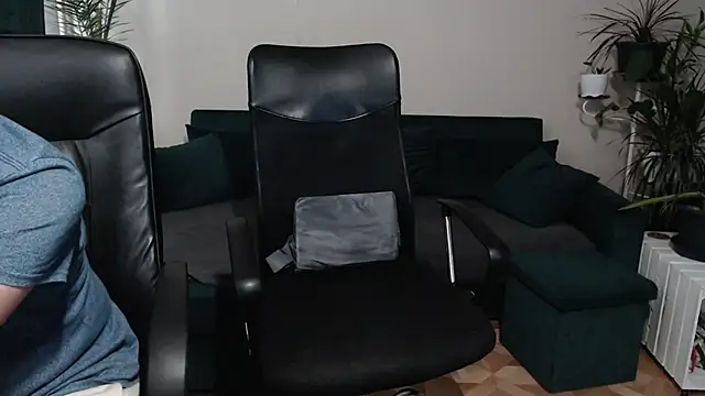 JoannaAndNeighbour online show from October 3, 10:34 am