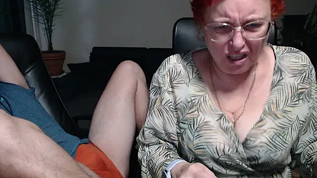 JoannaAndNeighbour online show from October 26, 7:58 am