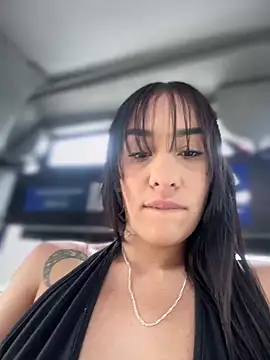 Snapshot of __IRIS__ chatting on January 15, 3:18 pm IRIS online show from January 15, 3:18 pm