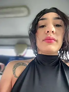 Snapshot of __IRIS__ chatting on February 22, 3:03 pm IRIS online show from February 22, 3:03 pm