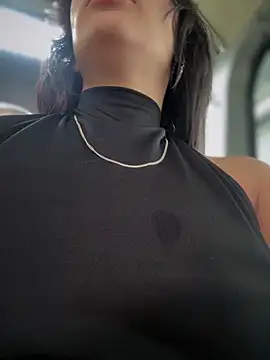 Snapshot of __IRIS__ chatting on February 22, 7:58 pm IRIS online show from February 22, 7:58 pm