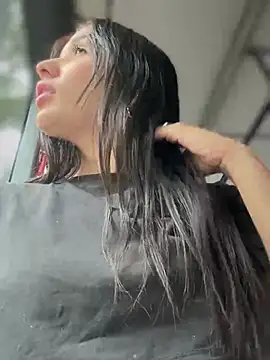 Snapshot of __IRIS__ chatting on March 5, 4:24 pm IRIS online show from March 5, 4:24 pm