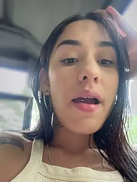 Snapshot of __IRIS__ chatting on March 13, 1:29 pm IRIS online show from March 13, 1:29 pm