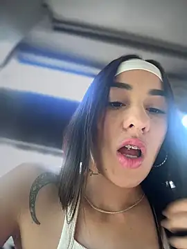 Snapshot of __IRIS__ chatting on March 19, 2:02 pm IRIS online show from March 19, 2:02 pm