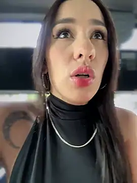 Snapshot of __IRIS__ chatting on March 22, 2:58 pm IRIS online show from March 22, 2:58 pm