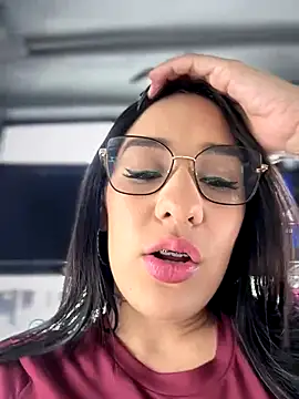 Snapshot of __IRIS__ chatting on September 11, 2:17 pm IRIS online show from September 11, 2:17 pm