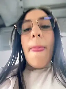 Snapshot of __IRIS__ chatting on September 12, 2:39 pm IRIS online show from September 12, 2:39 pm