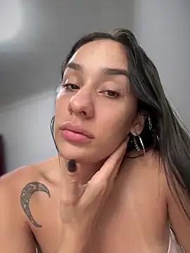 Snapshot of __IRIS__ chatting on October 1, 12:44 pm IRIS online show from October 1, 12:44 pm