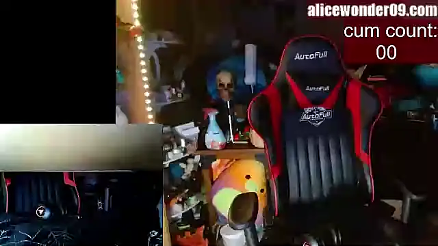 alicewonder09 online show from January 8, 4:34 am