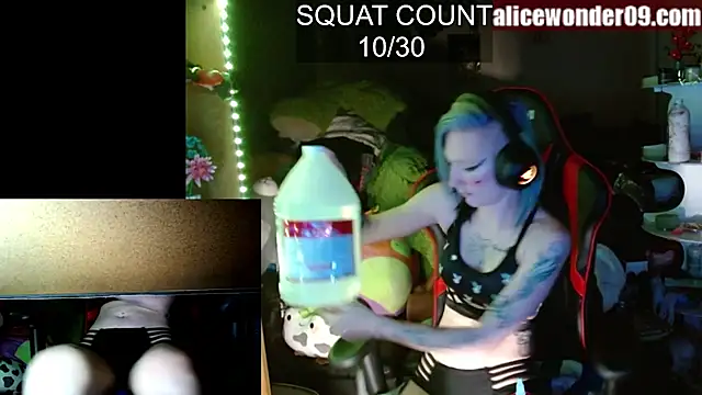 alicewonder09 online show from February 16, 5:04 am