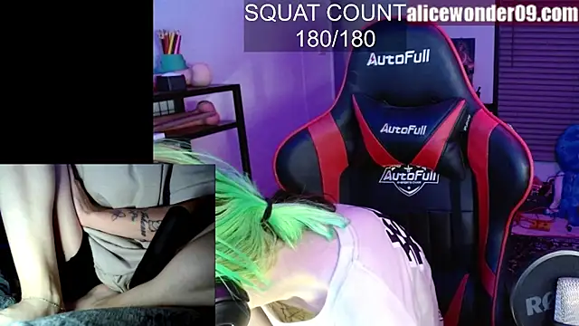 alicewonder09 online show from September 28, 9:03 am