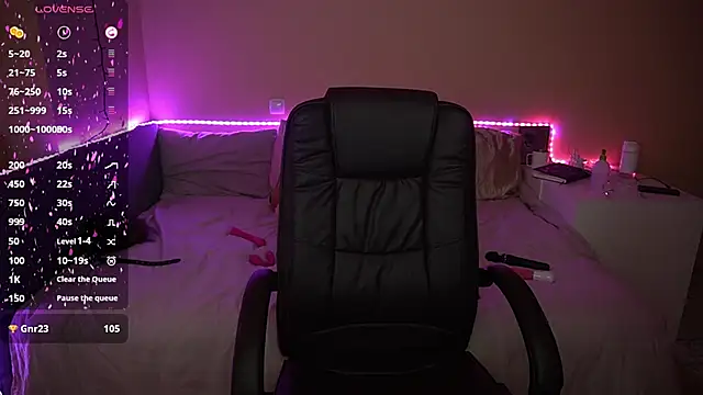 AmandaFiree online show from March 19, 10:33 am