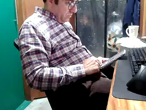 FernandoReuterG online show from October 18, 2:36 am