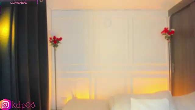 Snapshot of shannol_ryan chatting on October 14, 2:45 am shannol ryan online show from October 14, 2:45 am