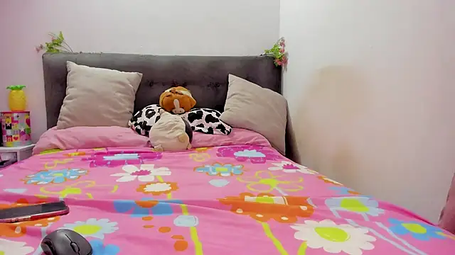 AnnieBellee online show from September 19, 8:31 pm