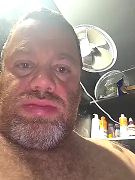 Snapshot of Bagod1984 chatting on December 14, 8:41 am Bagod1984 online show from December 14, 8:41 am