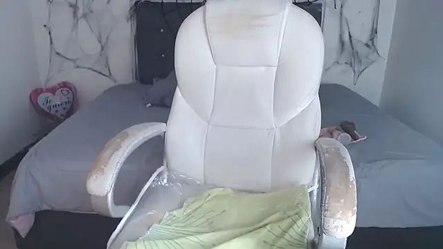 selena yourmilf online show from October 14, 3:02 pm