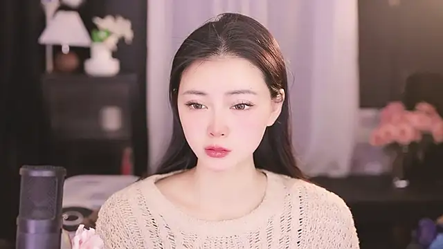 Ocean--Lili online show from February 17, 2:04 pm