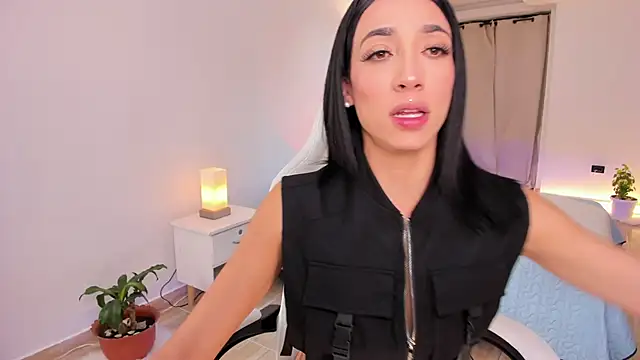 carleee winter online show from November 22, 1:26 am