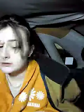 Snowbunnycake 131 online show from December 4, 10:41 pm