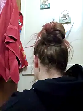 Snowbunnycake 131 online show from January 20, 9:24 am