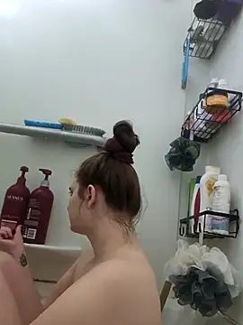 Snowbunnycake 131 online show from September 19, 6:04 am