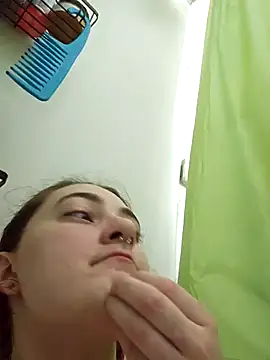 Snowbunnycake 131 online show from November 14, 10:14 am