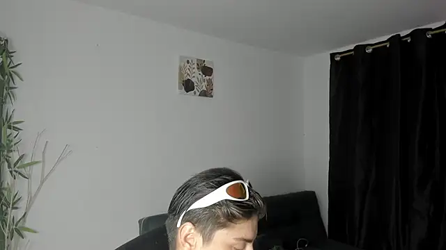 Giordano Russo online show from December 13, 4:54 am