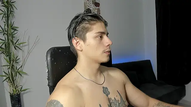 Giordano Russo online show from December 21, 6:09 am