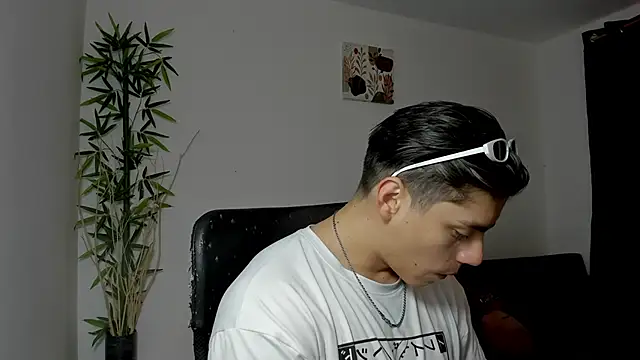 Giordano Russo online show from March 2, 11:42 pm