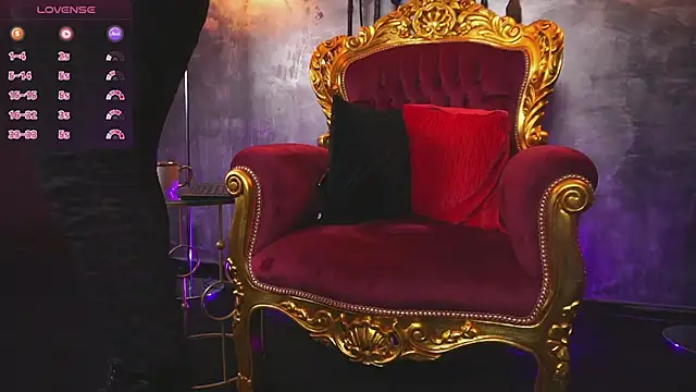 EmpressDesires online show from December 29, 9:39 am