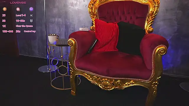 EmpressDesires online show from February 24, 6:38 am