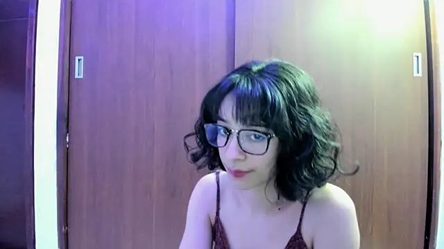  Lunnaa  online show from December 8, 3:43 am