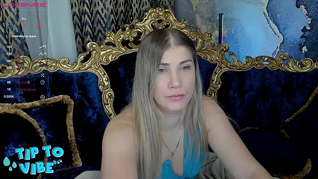 Snapshot of CassandraGood chatting on January 14, 12:14 pm CassandraGood online show from January 14, 12:14 pm