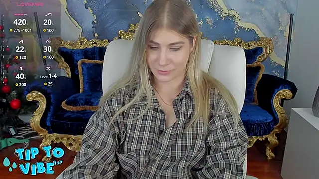 Snapshot of CassandraGood chatting on January 16, 9:37 am CassandraGood online show from January 16, 9:37 am