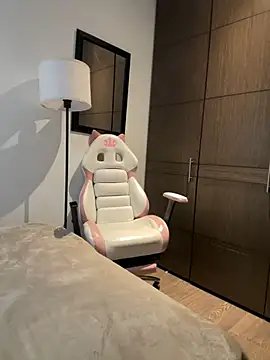 oriana zoeee online show from December 10, 10:47 pm