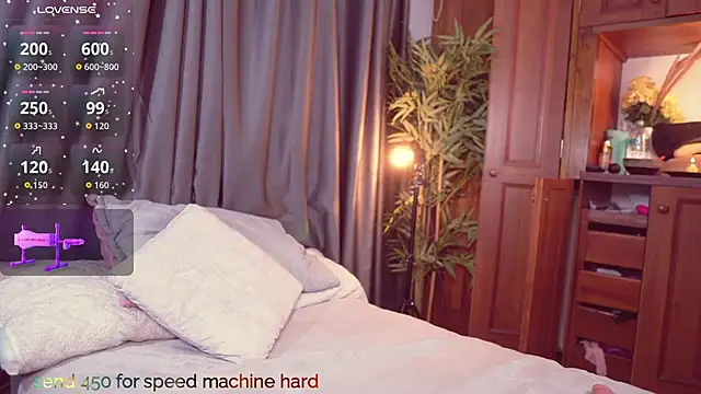 Snapshot of Lucy_fit chatting on September 28, 9:36 am Lucy fit online show from September 28, 9:36 am