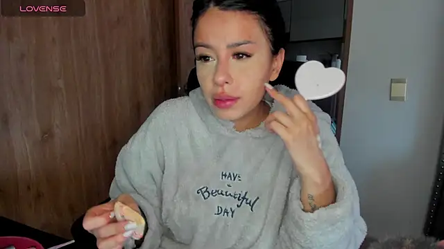 Snapshot of keyn_laurent_1 chatting on February 28, 10:50 pm keyn laurent 1 online show from February 28, 10:50 pm