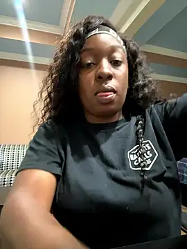 tokyopetitexx online show from November 5, 8:20 pm