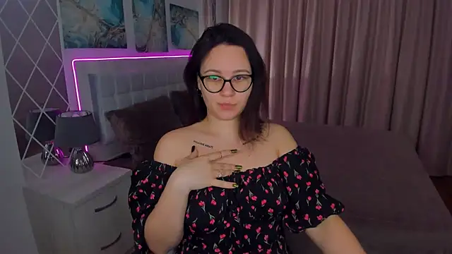 EsterLogan online show from January 19, 5:37 am