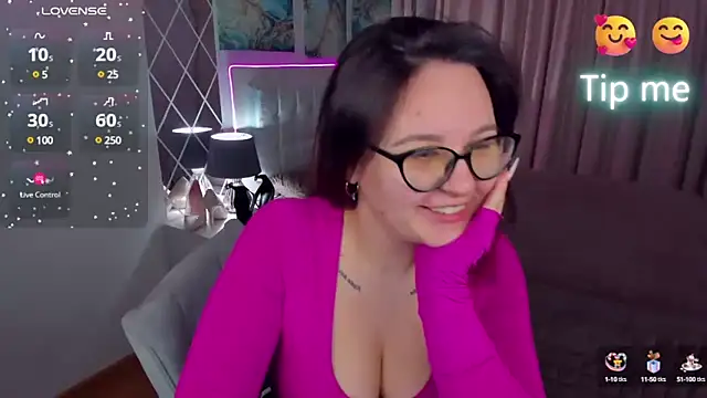 EsterLogan online show from January 31, 8:54 am