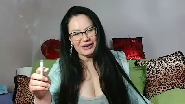 x  KHALEESI  x online show from February 23, 10:09 pm