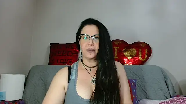 x  KHALEESI  x online show from September 21, 7:37 pm