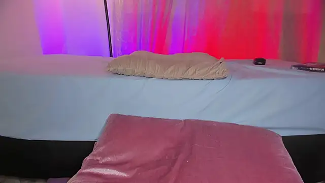 hot booty  online show from March 18, 10:26 pm