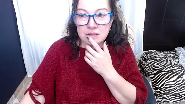 Snapshot of Sonialorens_ chatting on January 14, 6:28 pm Sonialorens online show from January 14, 6:28 pm