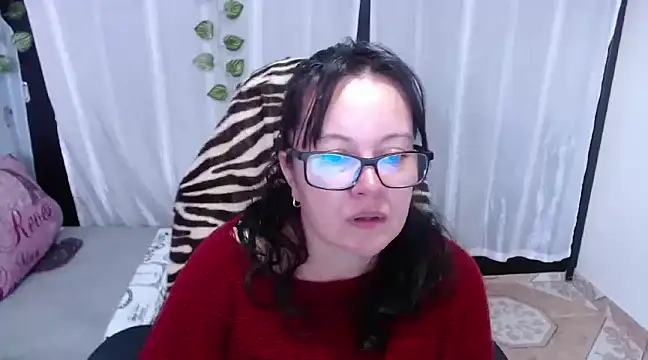 Snapshot of Sonialorens_ chatting on February 5, 3:09 pm Sonialorens online show from February 5, 3:09 pm