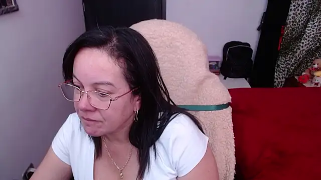 Snapshot of Sonialorens_ chatting on November 10, 9:47 pm Sonialorens online show from November 10, 9:47 pm