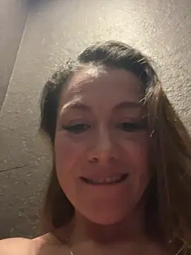 Snapshot of angelitasexy81 chatting on January 6, 6:31 pm angelitasexy81 online show from January 6, 6:31 pm