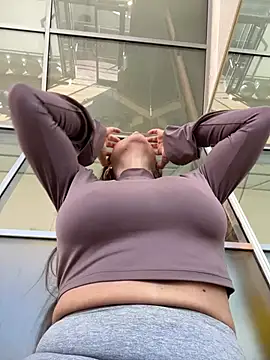 Snapshot of angelitasexy81 chatting on January 11, 12:29 pm angelitasexy81 online show from January 11, 12:29 pm